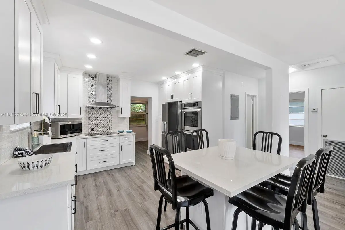 35 SW 50 Ave, Miami, FL 33134 - Image #1