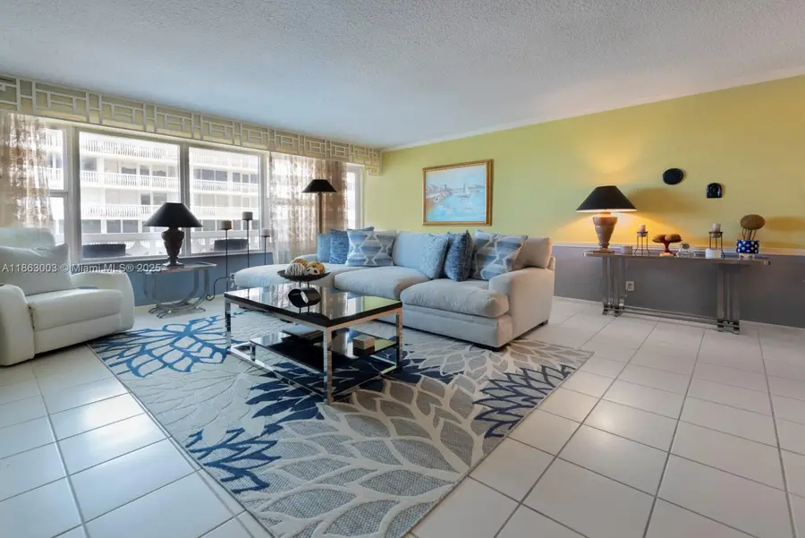 4010 Galt Ocean Dr #1214, Fort Lauderdale, FL 33308 - Image #3