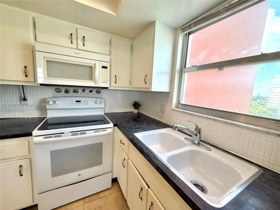 1351 NE Miami Gardens Dr #626E, Miami, FL 33179 - Image #3