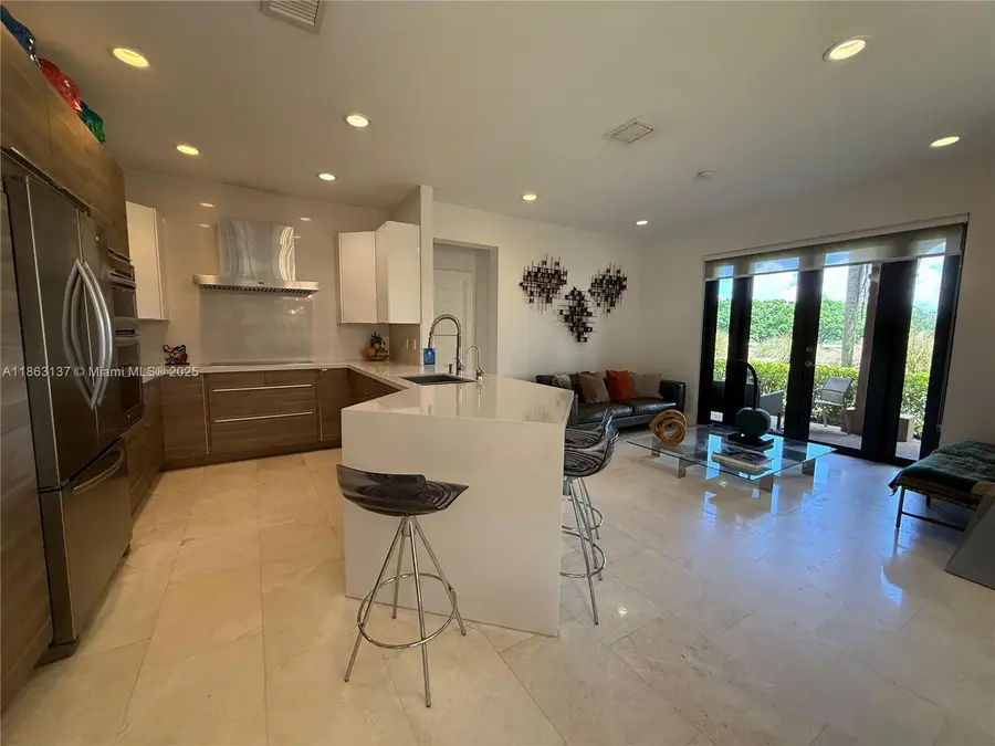 2729 Kinsington Cir #4-2, Weston, FL 33332 - Image #3