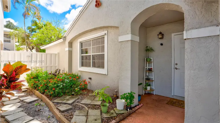 9834 NW 2nd Ct, Plantation, FL 33324 - Image #3