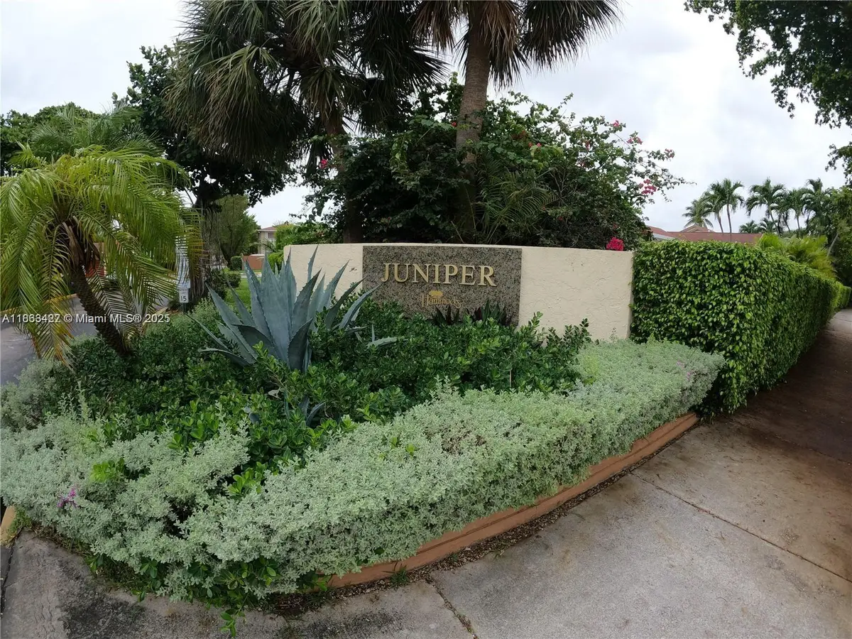 10511 SW 147th Ct, Miami, FL 33196 - Image #1