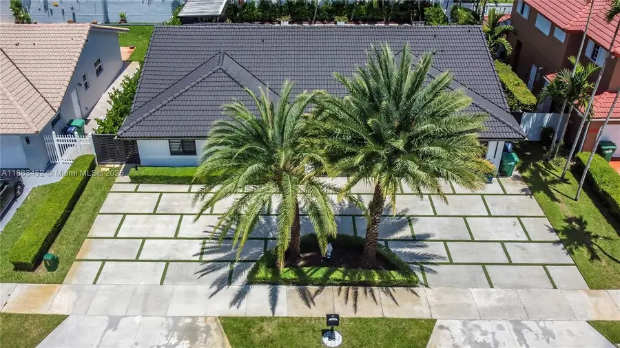 14211 SW 31st St, Miami, FL 33175 - Image #2