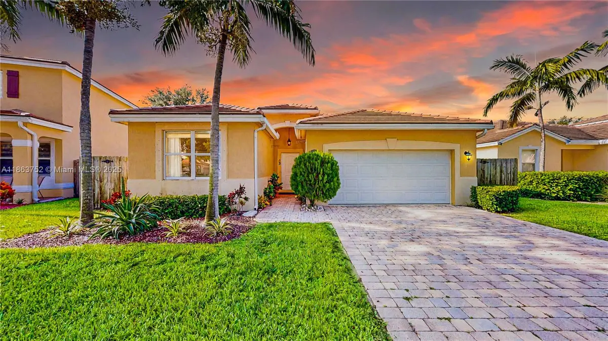 3090 SE 7th Ct, Homestead, FL 33033 - Image #1