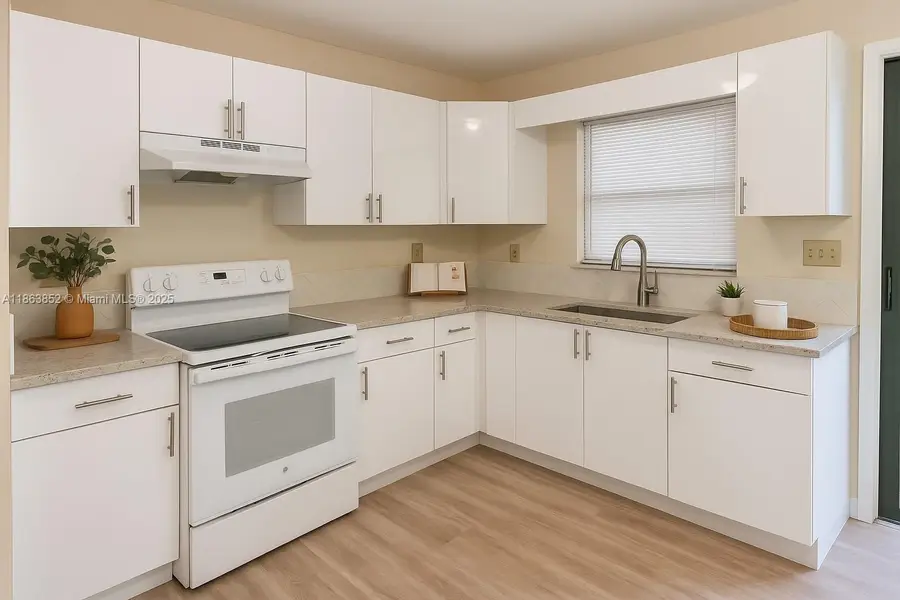 11920 SW 217th St, Miami, FL 33170 - Image #2