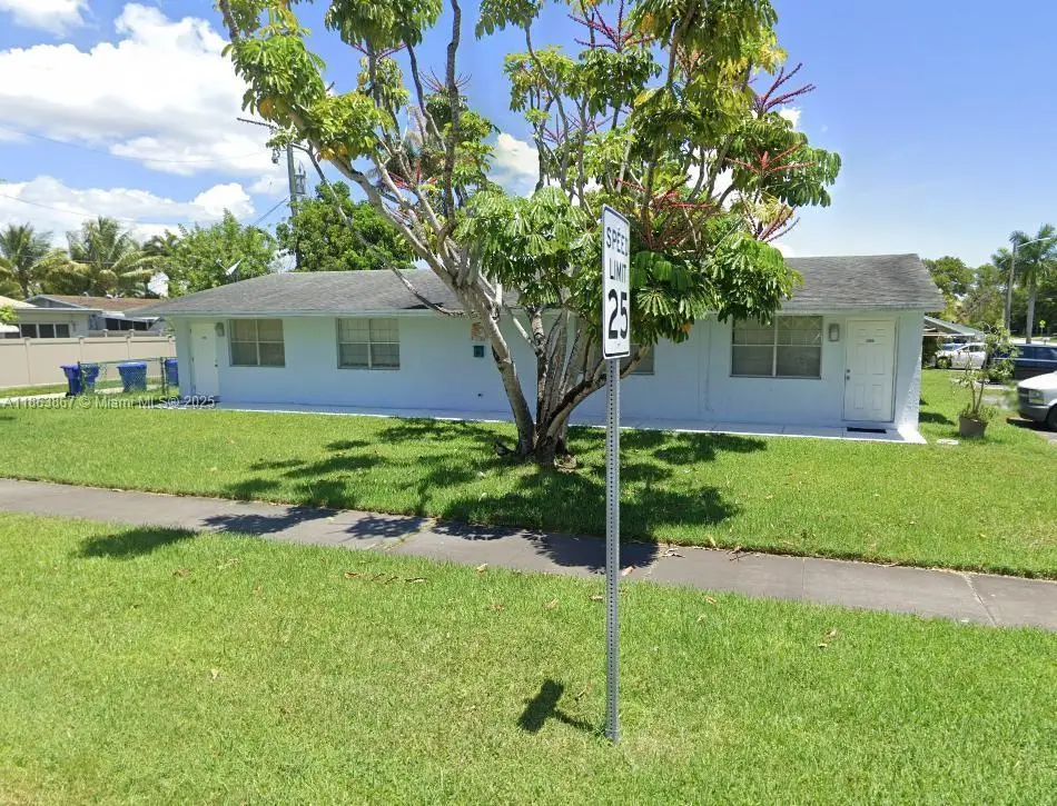 2100 N 14th Ave, Hollywood, FL 33020 - Image #1