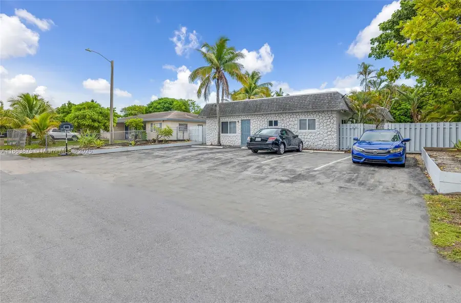 1480 NW 20th Ct, Fort Lauderdale, FL 33311 - Image #2