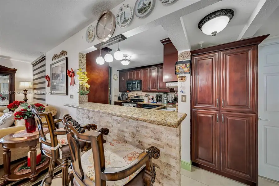 665 NE 195th St #424, Miami, FL 33179 - Image #3