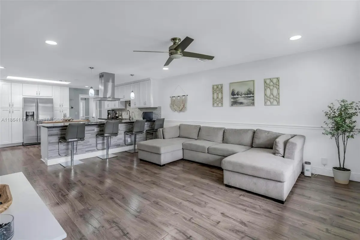 5209 SW 95th Ave, Cooper City, FL 33328 - Image #1