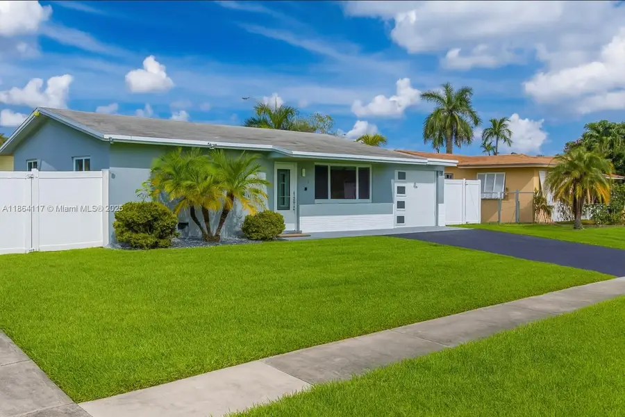 5209 SW 95th Ave, Cooper City, FL 33328 - Image #3