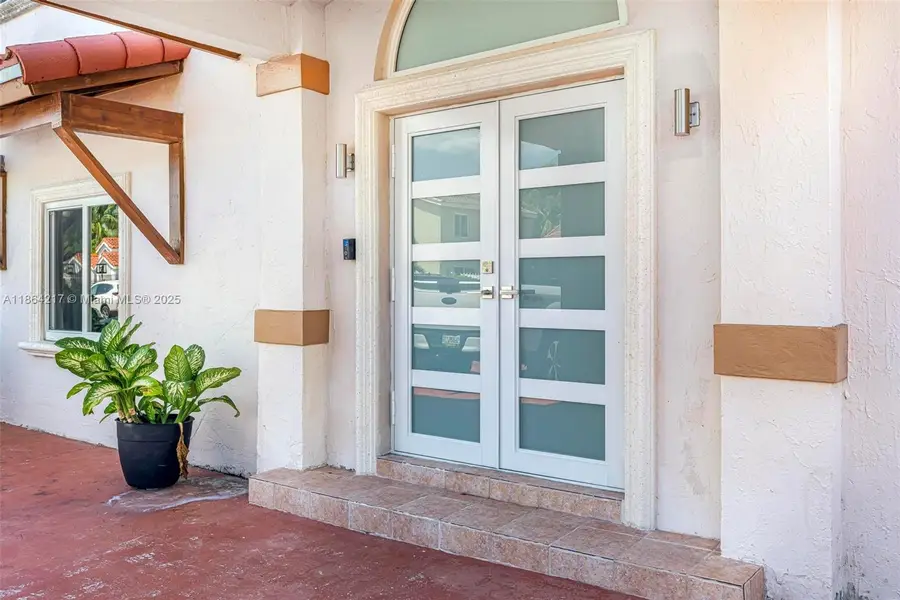 15502 SW 137th Pl, Miami, FL 33177 - Image #3