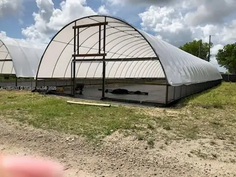 Address Withheld By Seller, Miami, FL 00000 - #2