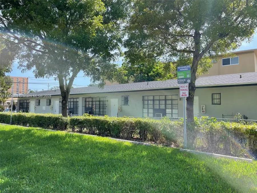 Address Withheld By Seller, Sandpoint, FL 33009 - Image #2