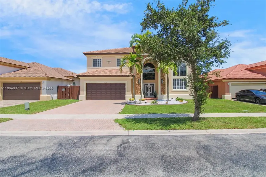 1033 NE 35th Ave, Homestead, FL 33033 - Image #3