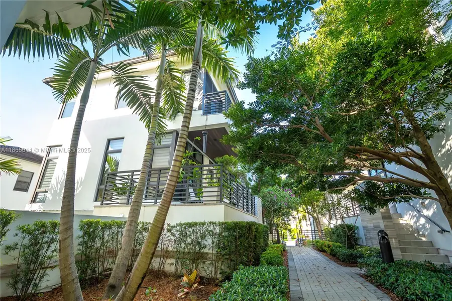 8263 NW 47th Ter, Doral, FL 33166 - Image #3