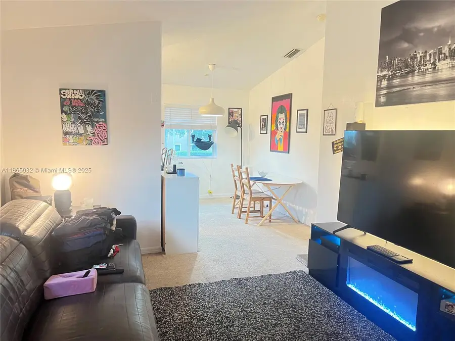 3390 NE 9th St #201, Homestead, FL 33033 - Image #3