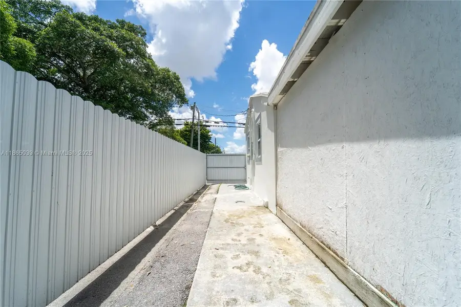 5725 NW 24th Ave, Miami, FL 33142 - Image #3