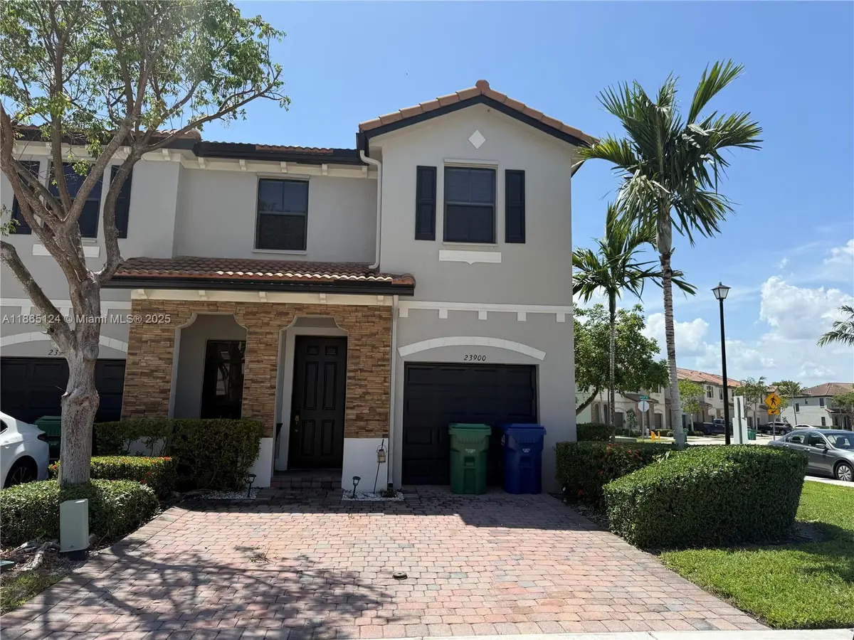 23900 SW 117th Ct, Homestead, FL 33032 - Image #1