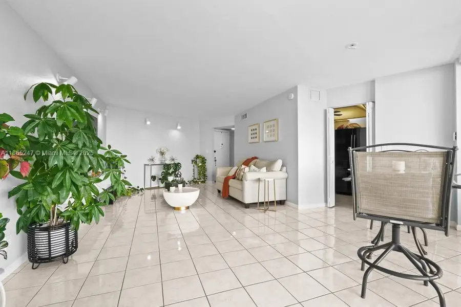 6901 Environ Blvd #7F, Lauderhill, FL 33319 - Image #2
