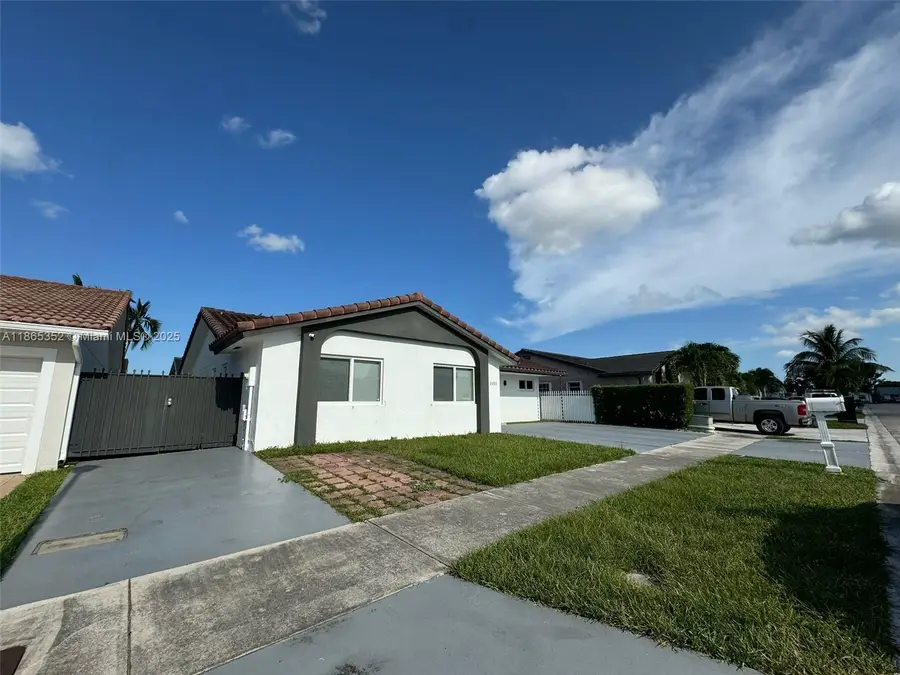 1051 NW 128th Ave, Miami, FL 33182 - Image #2