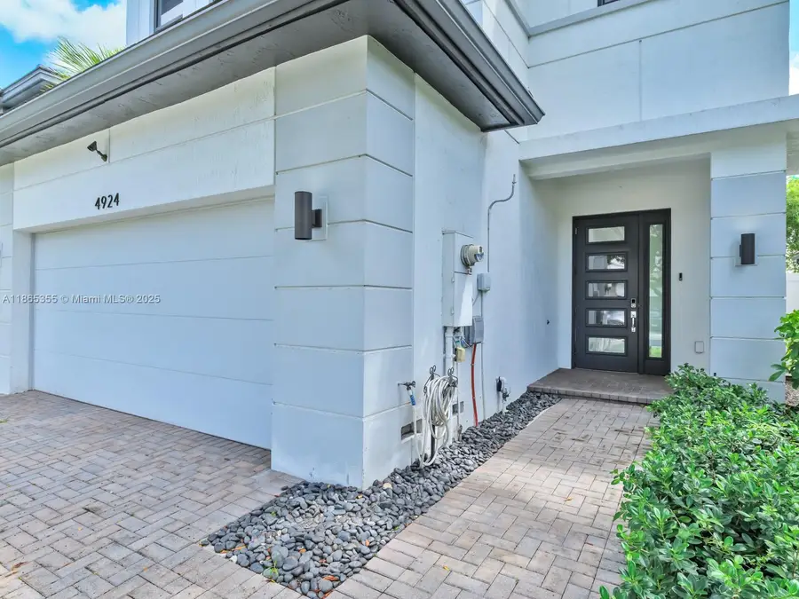4924 Whispering Way, Dania Beach, FL 33312 - Image #2