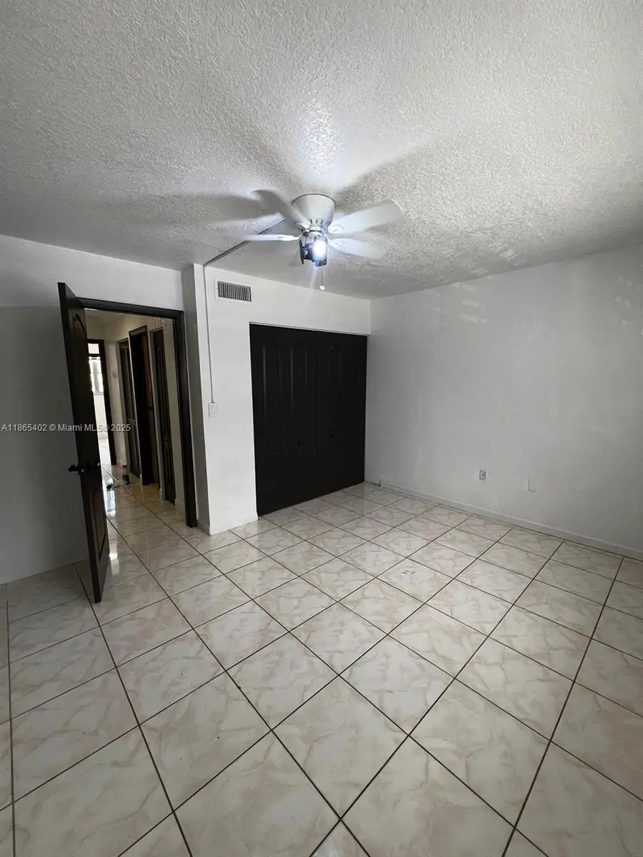 5625 W 17th Ave #701, Hialeah, FL 33012 - Image #3