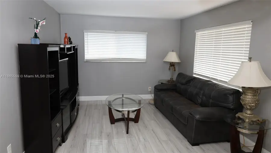 3705 NW 84th Ave #D5, Sunrise, FL 33351 - Image #2