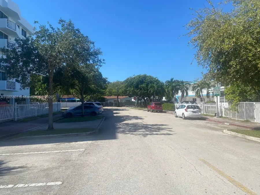 1990 Marseille Dr #201, Miami Beach, FL 33141 - Image #2