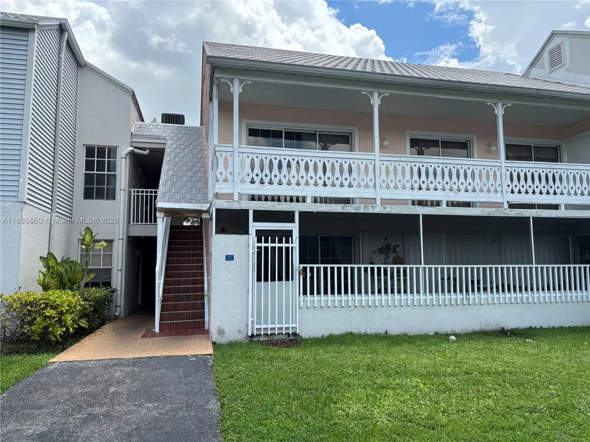 10421 Mahogany Key Cir #101, Miami, FL 33196 - Image #1