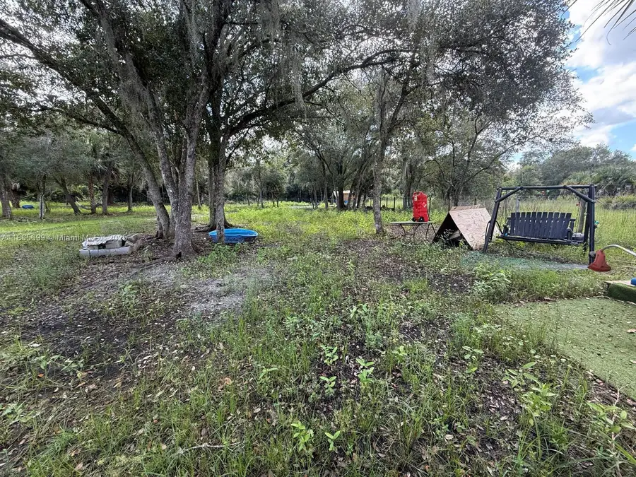 260 Avenida Del Centro, Montura, FL 33400 - Image #3