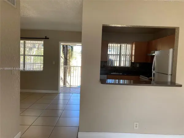 4831 NW 9 Ct, Plantation, FL 33317