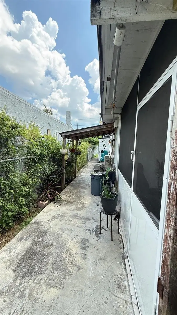 2610 NW 19th Ave, Miami, FL 33142 - Image #3