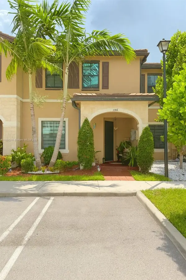 3386 W 106th Ter, Hialeah, FL 33018