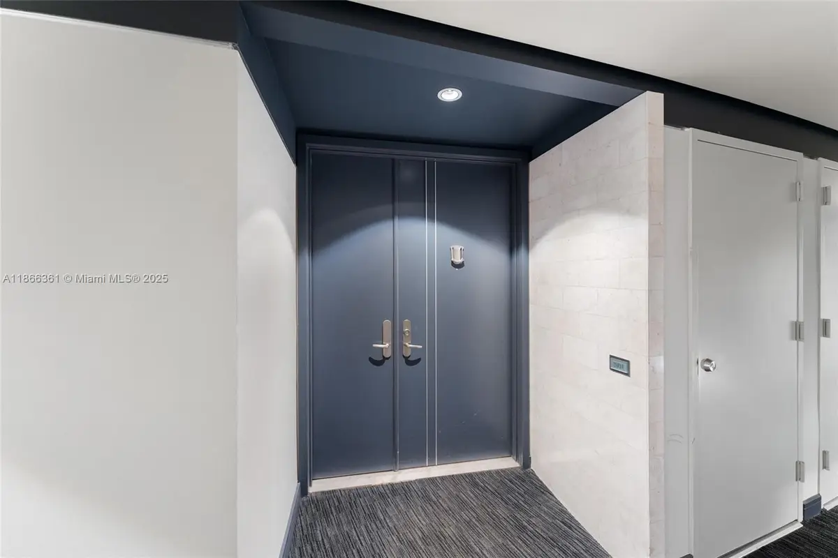 901 Brickell Key Blvd #2801, Miami, FL 33131 - Image #1