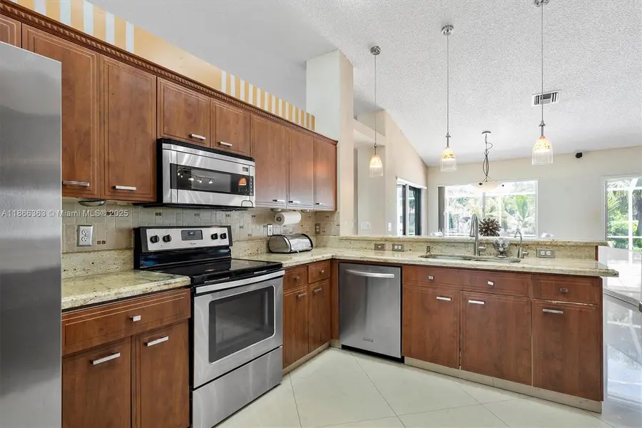 8195 NW 41st St, Coral Springs, FL 33065 - Image #3