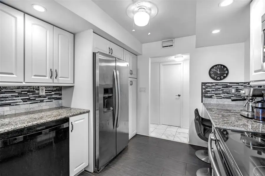 1000 Parkview Dr #715, Hallandale Beach, FL 33009 - #2