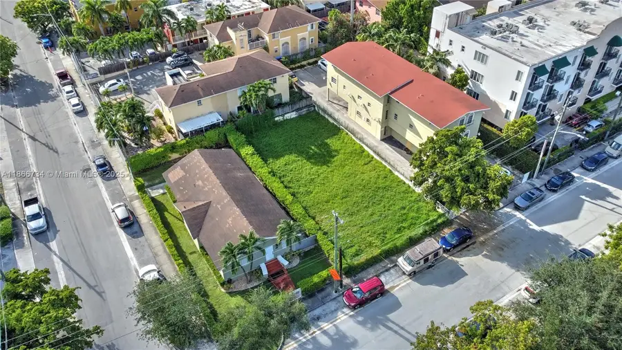 236 SW 4th Ave, Miami, FL 33130 - Image #2