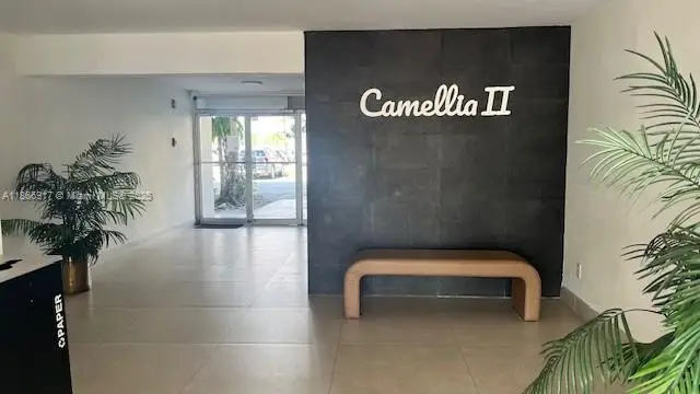 1780 NE 191st St #811-2, Miami, FL 33179 - Image #1