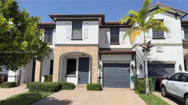 10348 W 33rd Ln, Hialeah, FL 33018