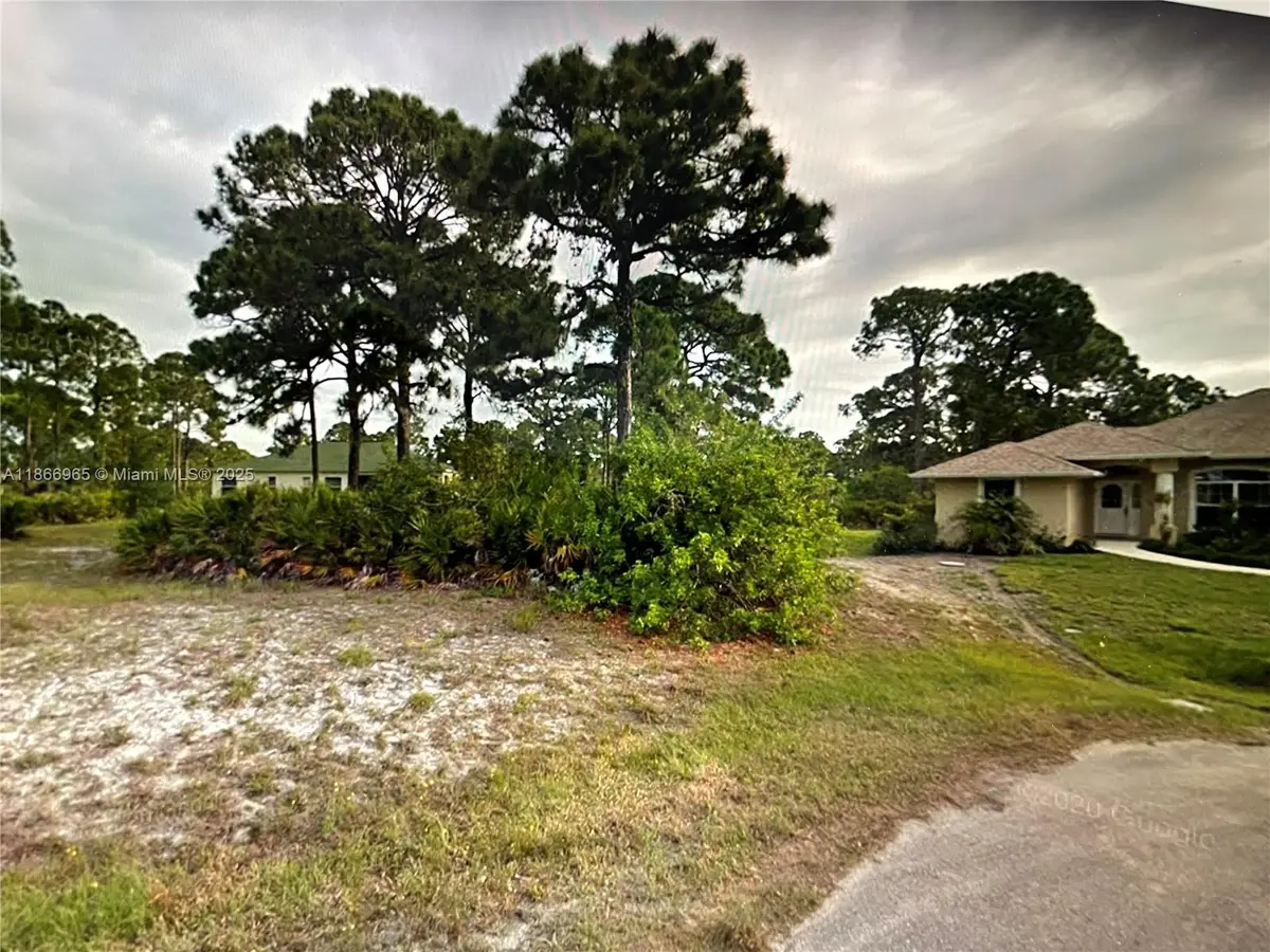14 Stern Pl, Placida, FL 33946 - #1