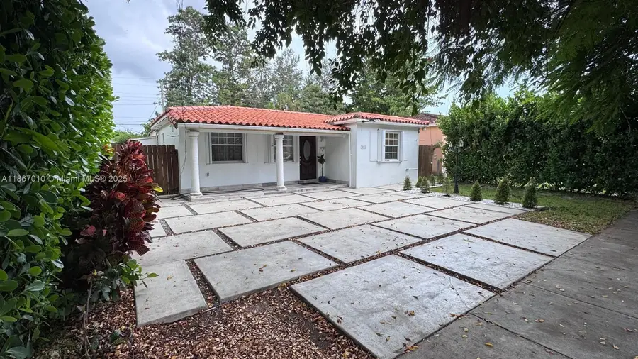 3911 SW 61st Ave, Miami, FL 33155 - Image #3