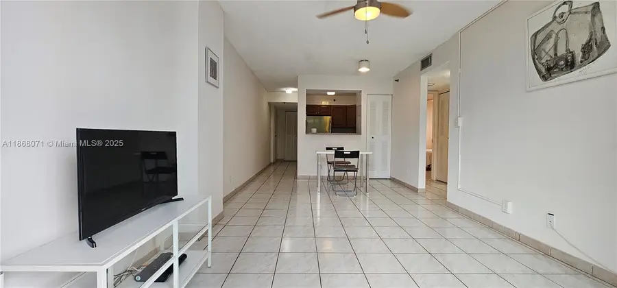 501 SW 1st St #507, Miami, FL 33130 - Image #3