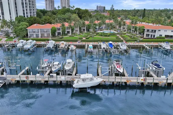 4000 Towerside Ter, Miami, FL 33138