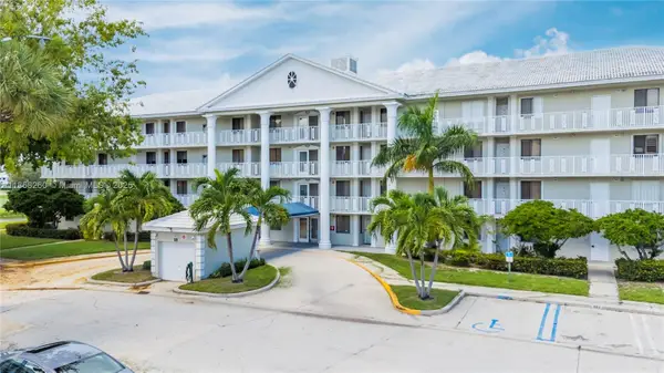 2441 S Village Blvd #402, West Palm Beach, FL 33409