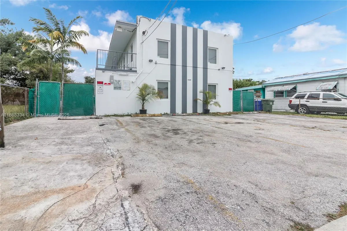 1245 NW 60th St, Miami, FL 33142 - Image #1