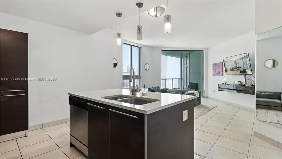 1900 N Bayshore Dr #2810, Miami, FL 33132 - Image #3