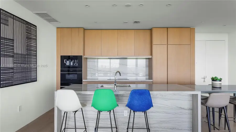 8701 Collins Ave #604, Miami Beach, FL 33154 - Image #3