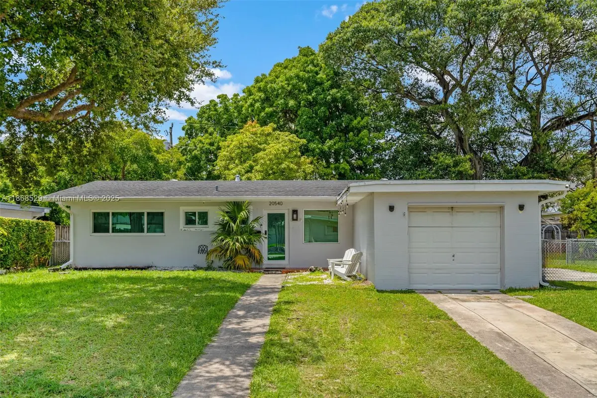 20540 Leeward Lane, Cutler Bay, FL 33189 - Image #1