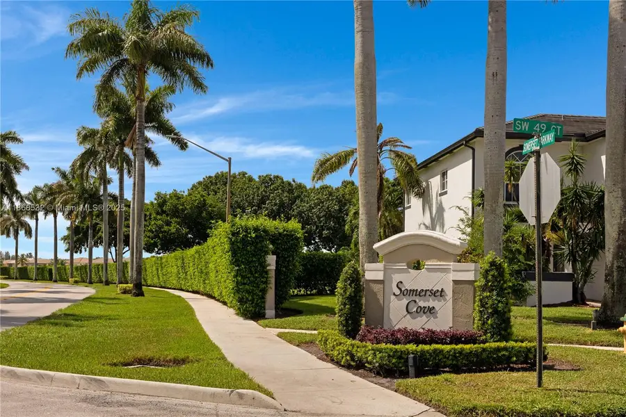 12913 SW 49th Ct, Miramar, FL 33027 - Image #2