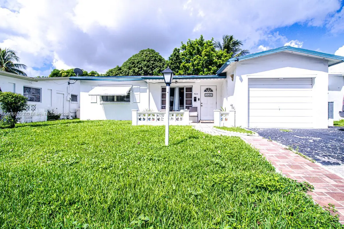 4231 NW 49th Ave, Lauderdale Lakes, FL 33319 - Image #1